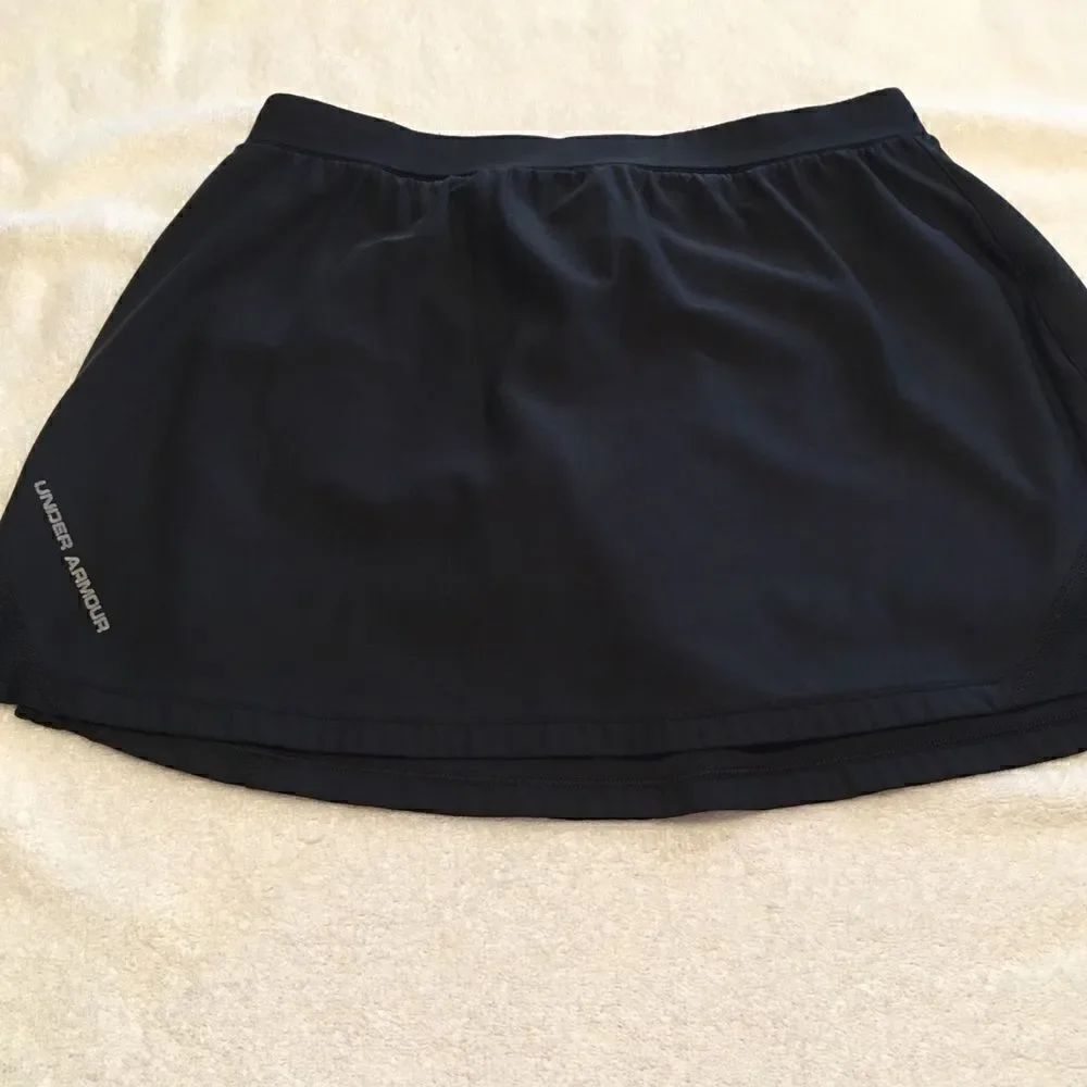 Under Armour black Medium tennis skirt